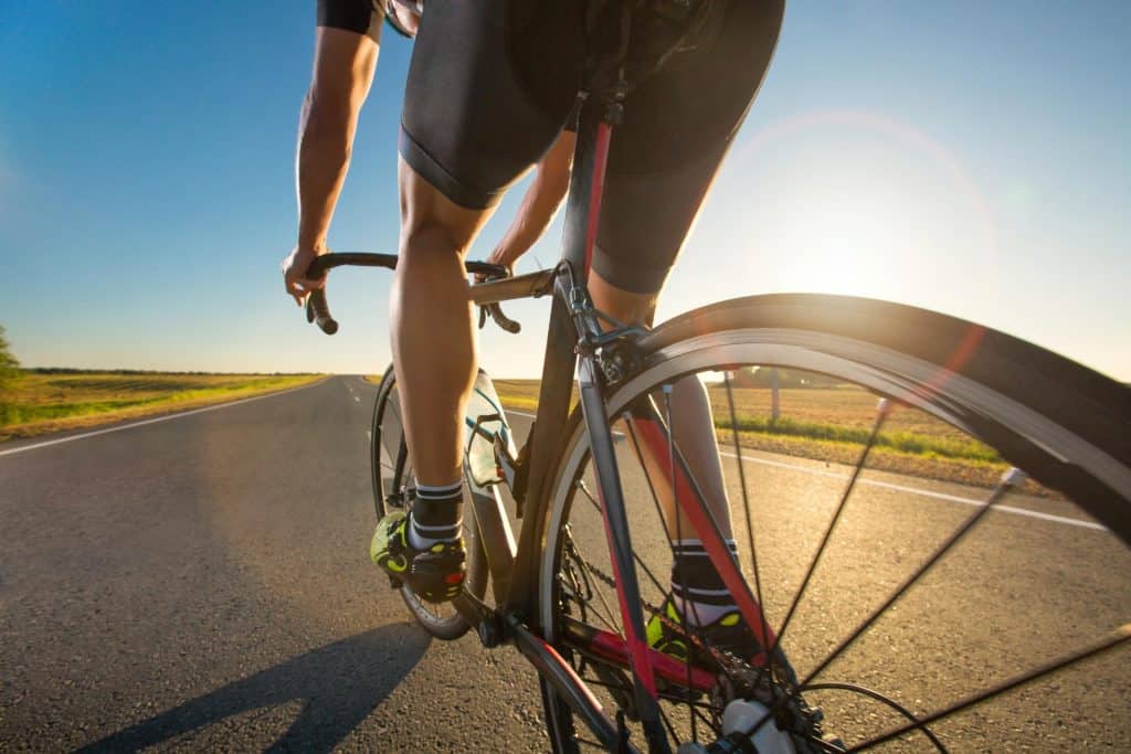 We help you choose the best road bike under 500. Read our in-depth reviews of the best cheap road bikes out there.