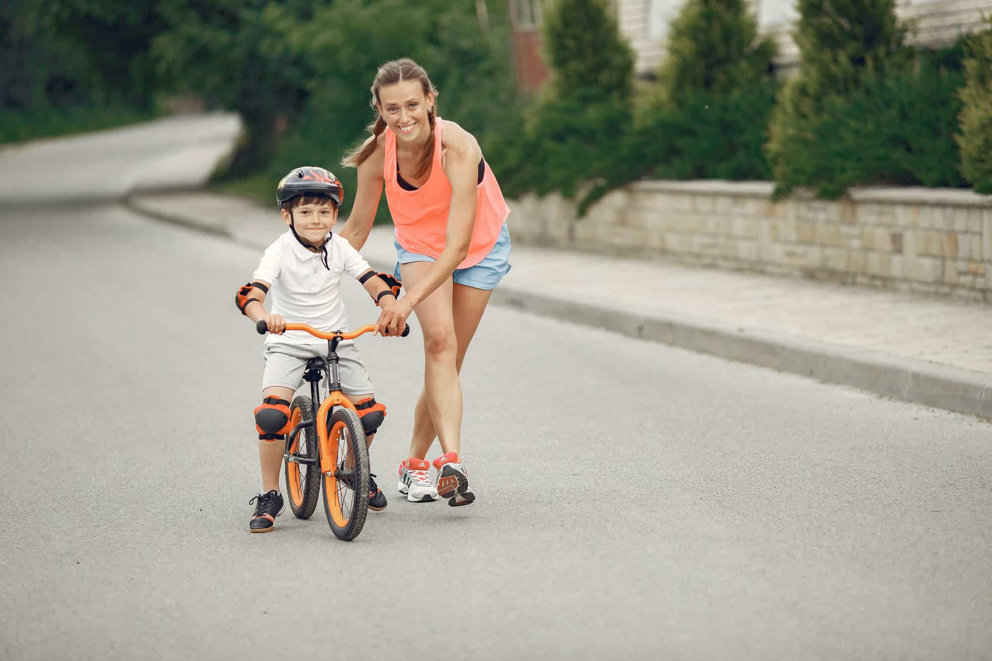 how-to-teach-a-kid-to-ride-a-bike-3-easy-fast-techniques